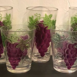 Vintage acrylic grape tumblers- 3 large, 2 small in good condition.